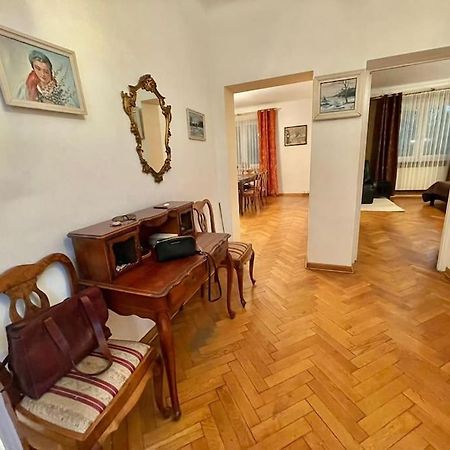Beautiful Villa With Garden In Milanowek Buitenkant foto