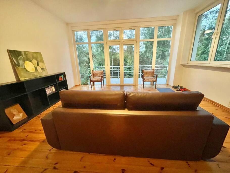 Beautiful Villa With Garden In Milanowek Buitenkant foto