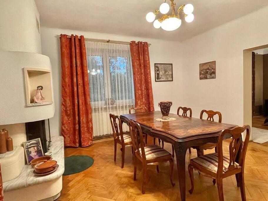 Beautiful Villa With Garden In Milanowek Buitenkant foto
